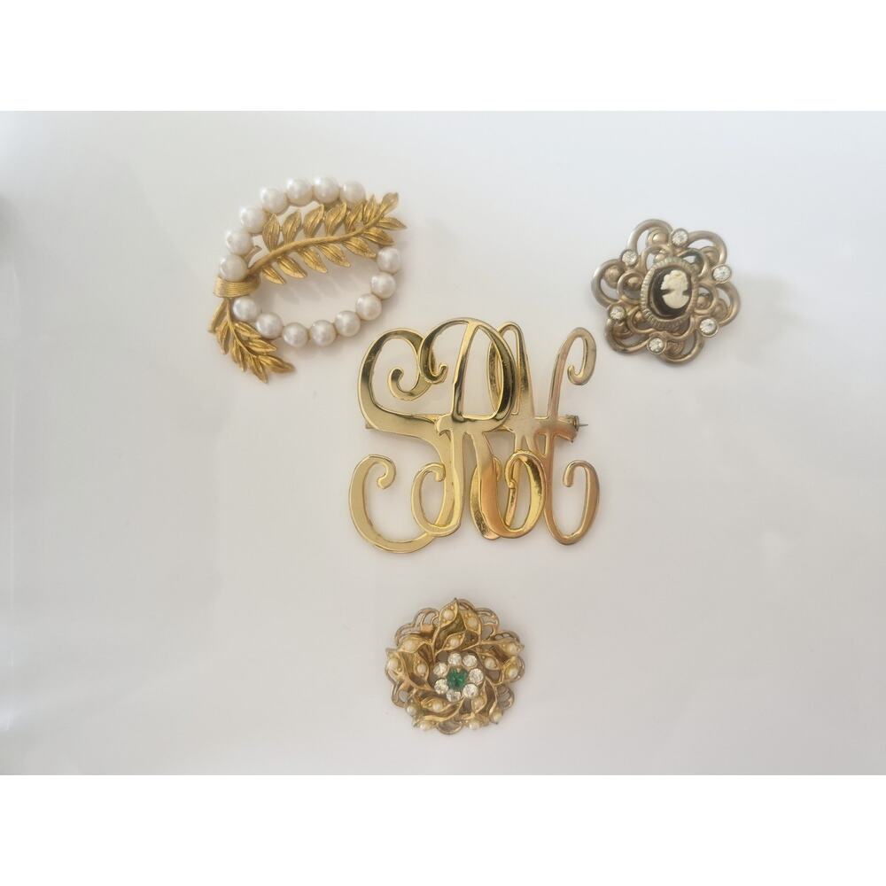 Vintage Lot of 4 Brooches